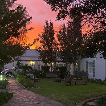 Cape Karoo Guesthouse Beaufort West Esterno foto