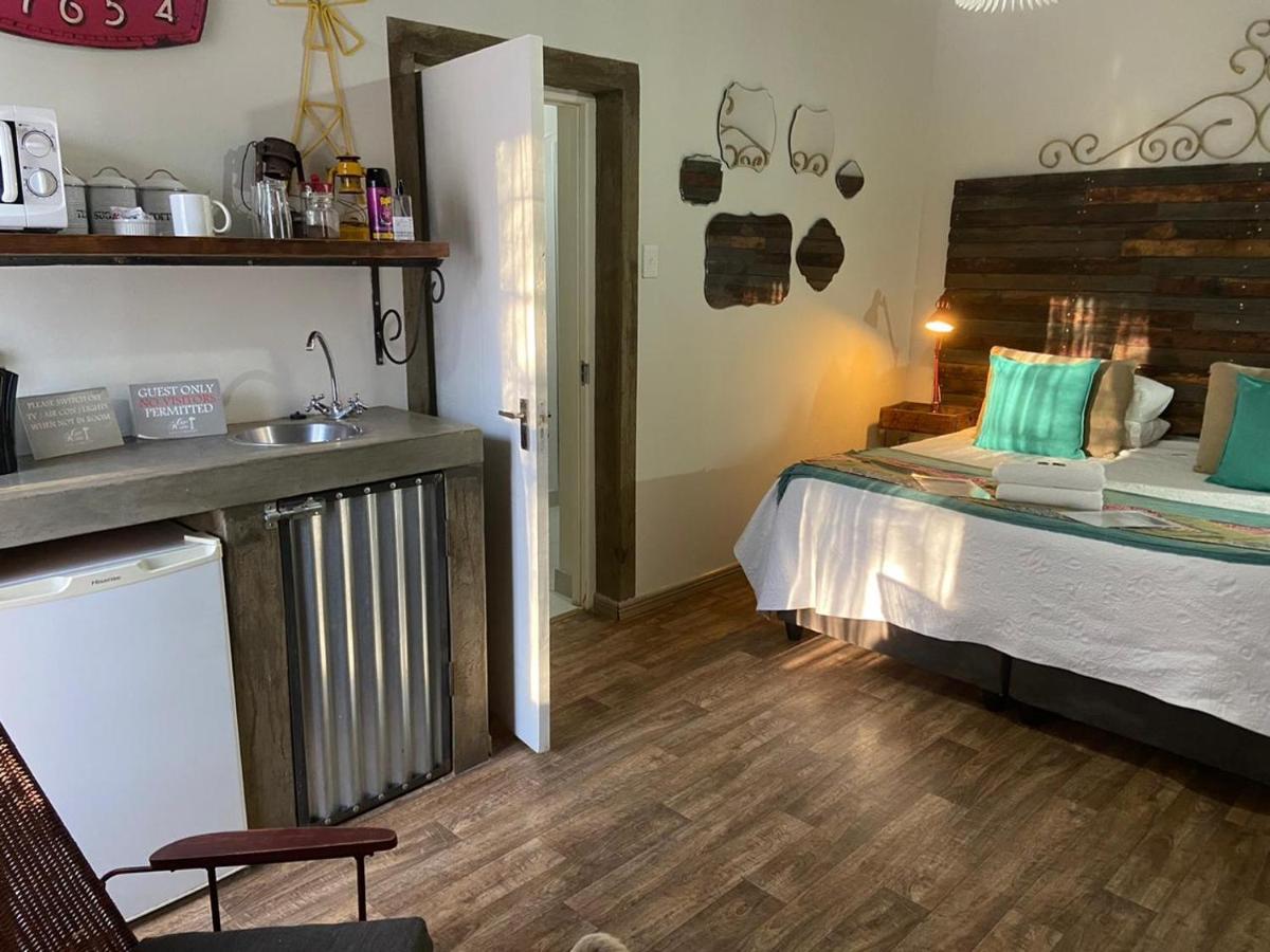 Cape Karoo Guesthouse Beaufort West Esterno foto